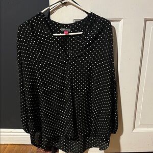 Vince Camuto Black Polka Dot V-Neck Blouse